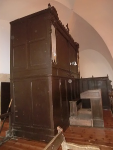 Este órgano fue construido en 1909 por Lope Alberdi.